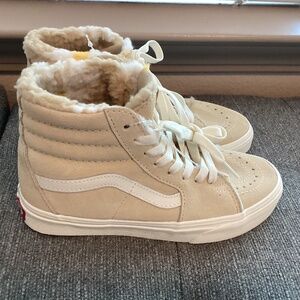 VANS | Sk8-Hi Cozy Hug Plush Sherpa Lined Sneakers - Biscotti